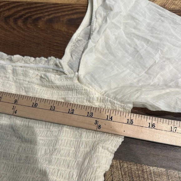 American Eagle Outfitters‎ Cream Smocked Tiered Eyelet Peplum Blouse Size medium - Picture 6 of 9